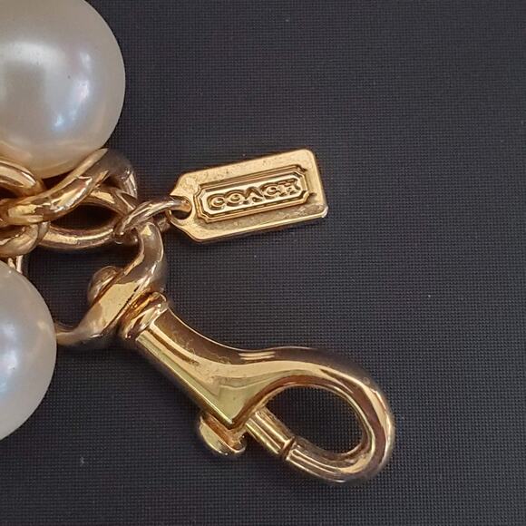 Coach Miranda Cluster Bracelet Faux Pearl Signature C Gold Tone Clear Baubles - Picture 3 of 5